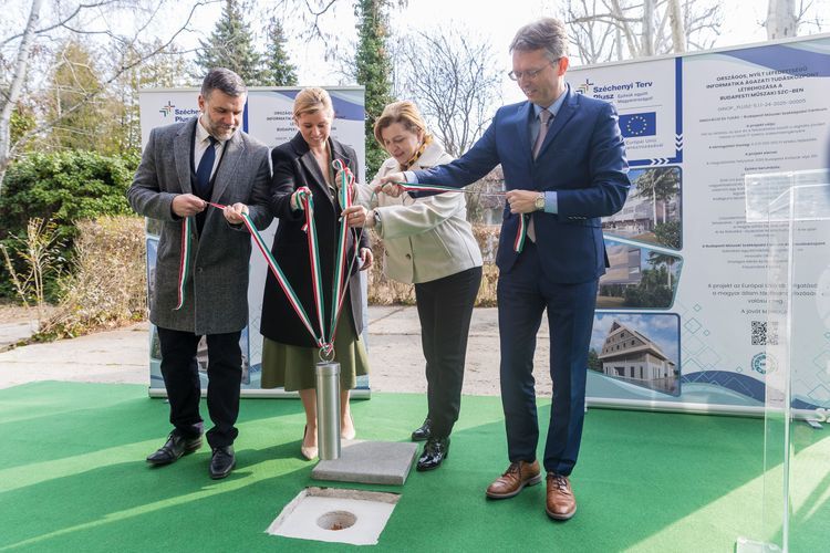 időkapszula elhelyezése