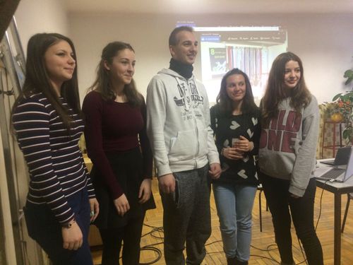 Pásztor Zsolt és a sportosztályos lányok - Parasport napja 2018.