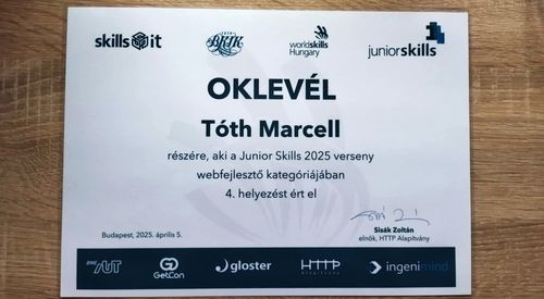 Tóth Marcell iskolánk 12.i osztályos tanulója a Junior Skills 2025 - webfejlesztő versenyen bejutott a döntőbe és 4. helyezett lett